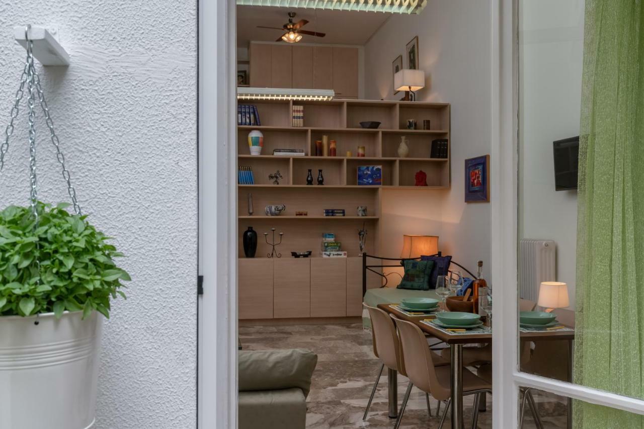 Acropolis Koukaki Loft Private Garden Apartment Athena Bagian luar foto