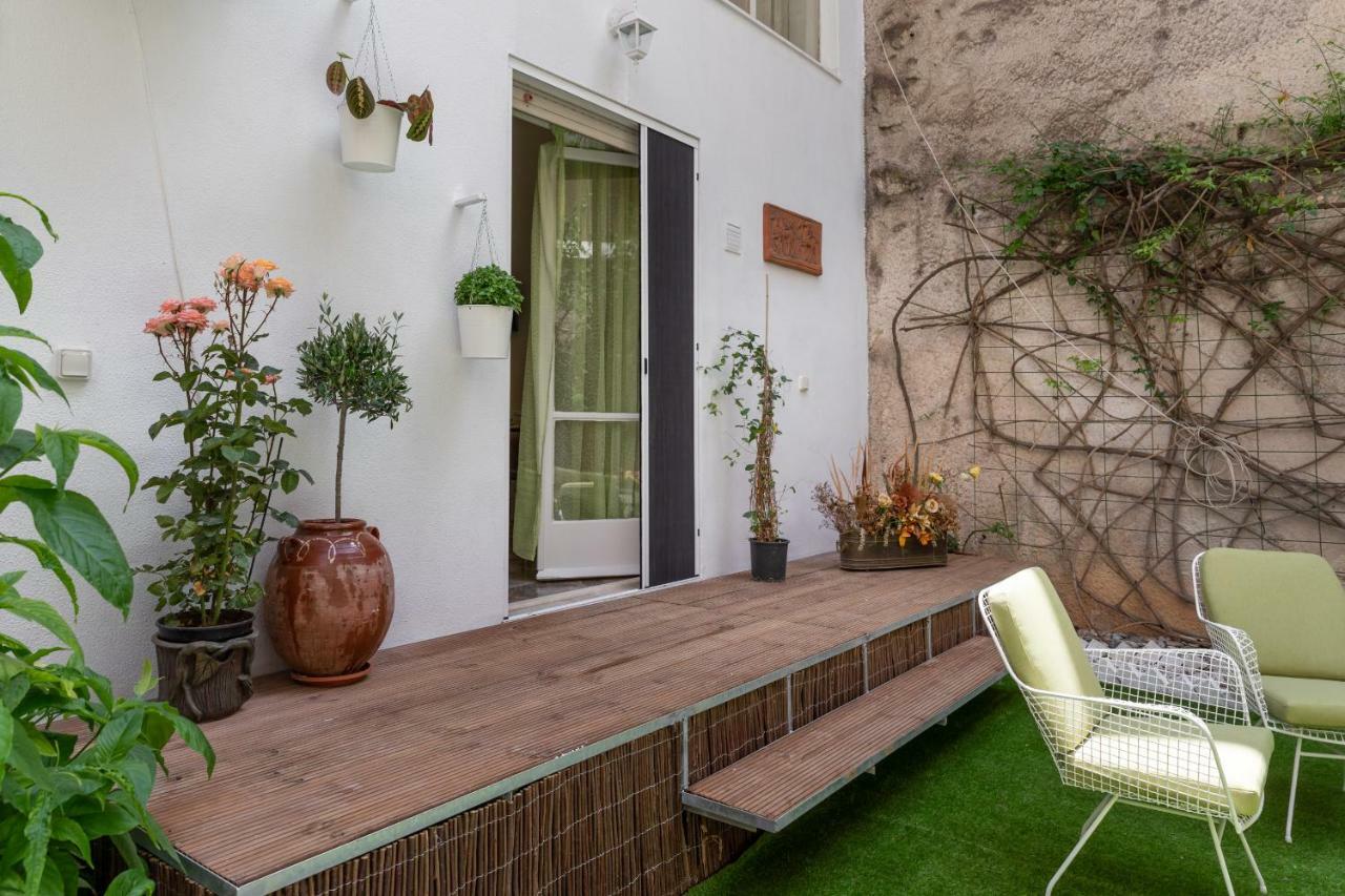 Acropolis Koukaki Loft Private Garden Apartment Athena Bagian luar foto
